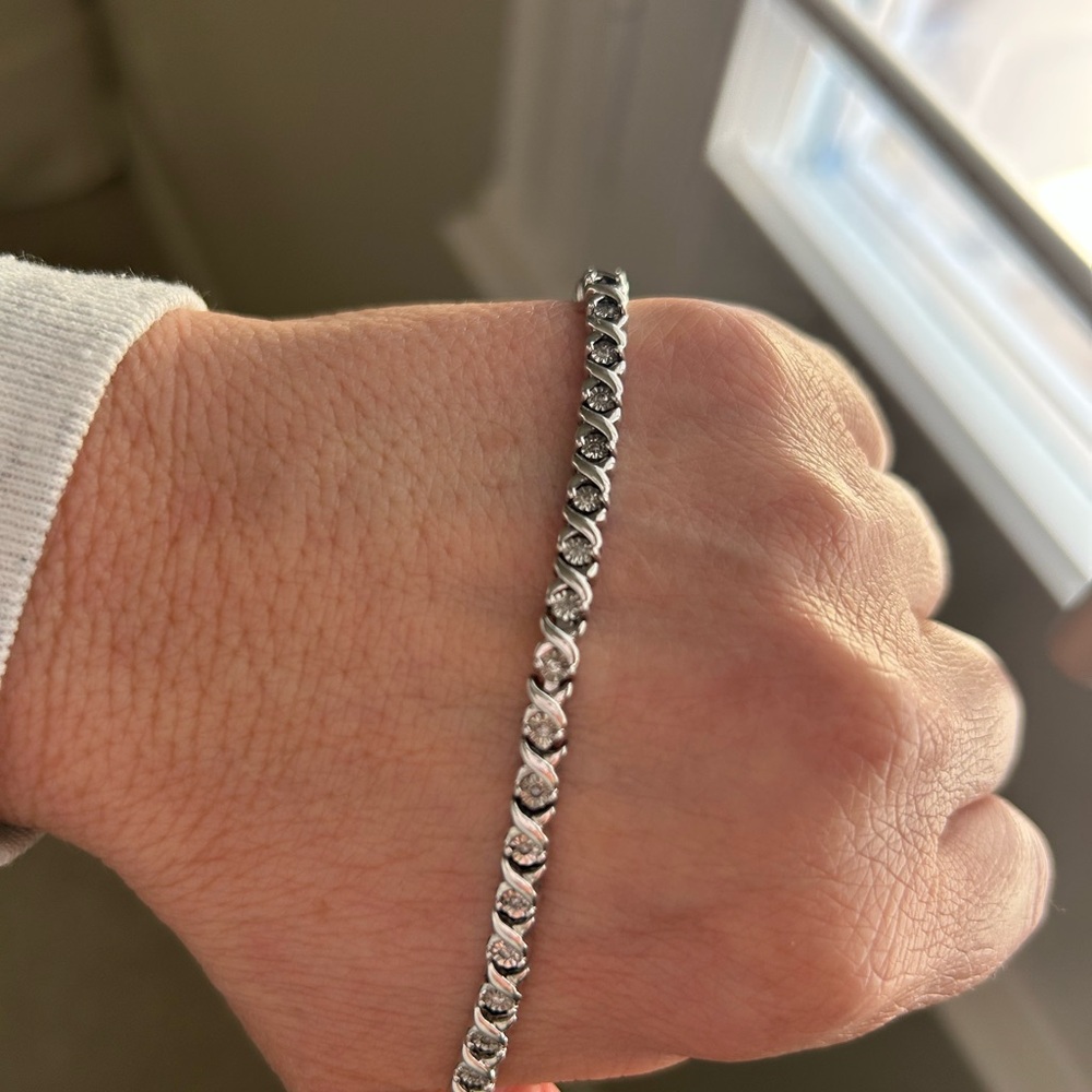 Sterling silver tennis bracelet - Picture 2 of 7